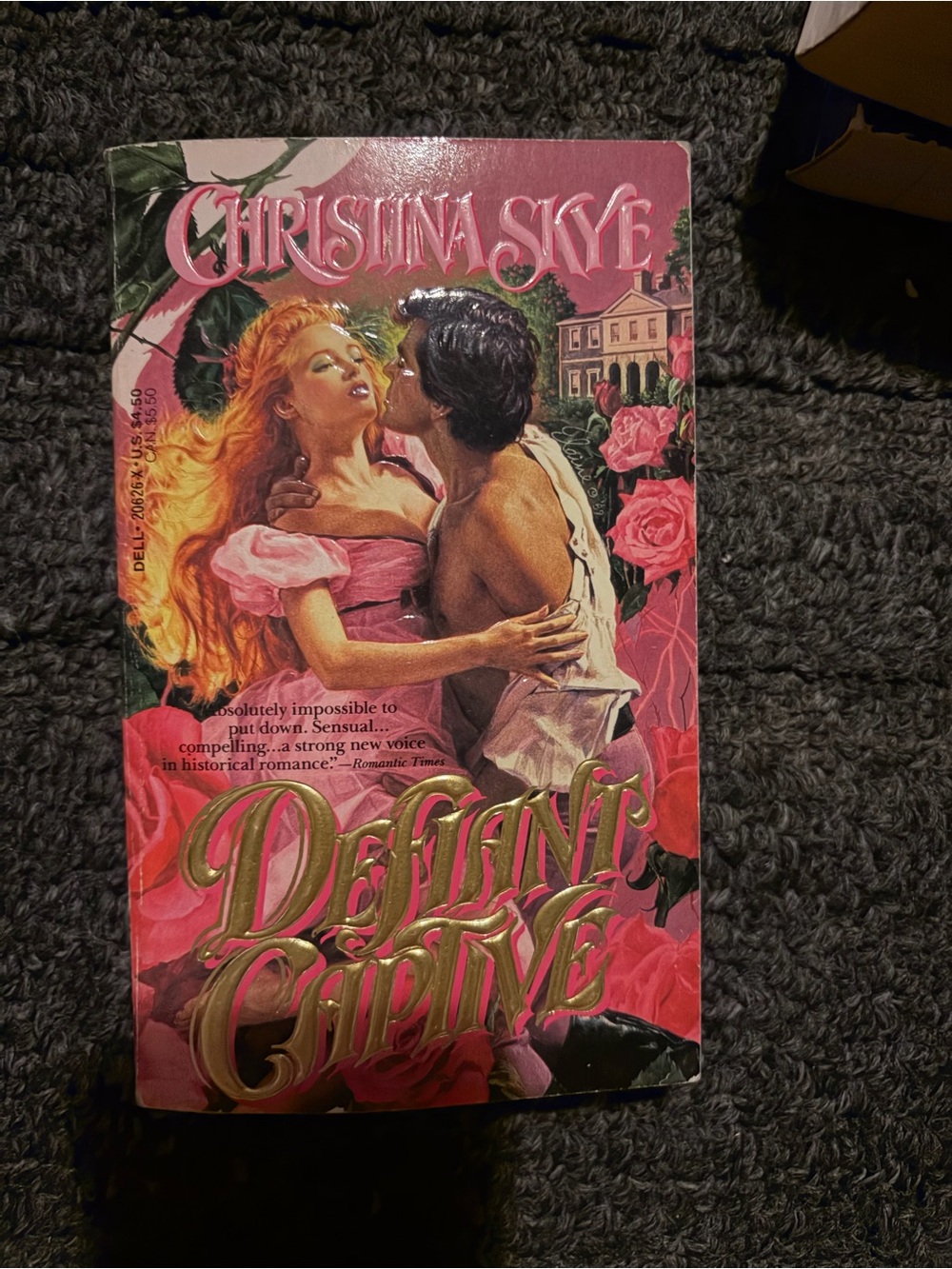 Defiant captive by Christina Skye